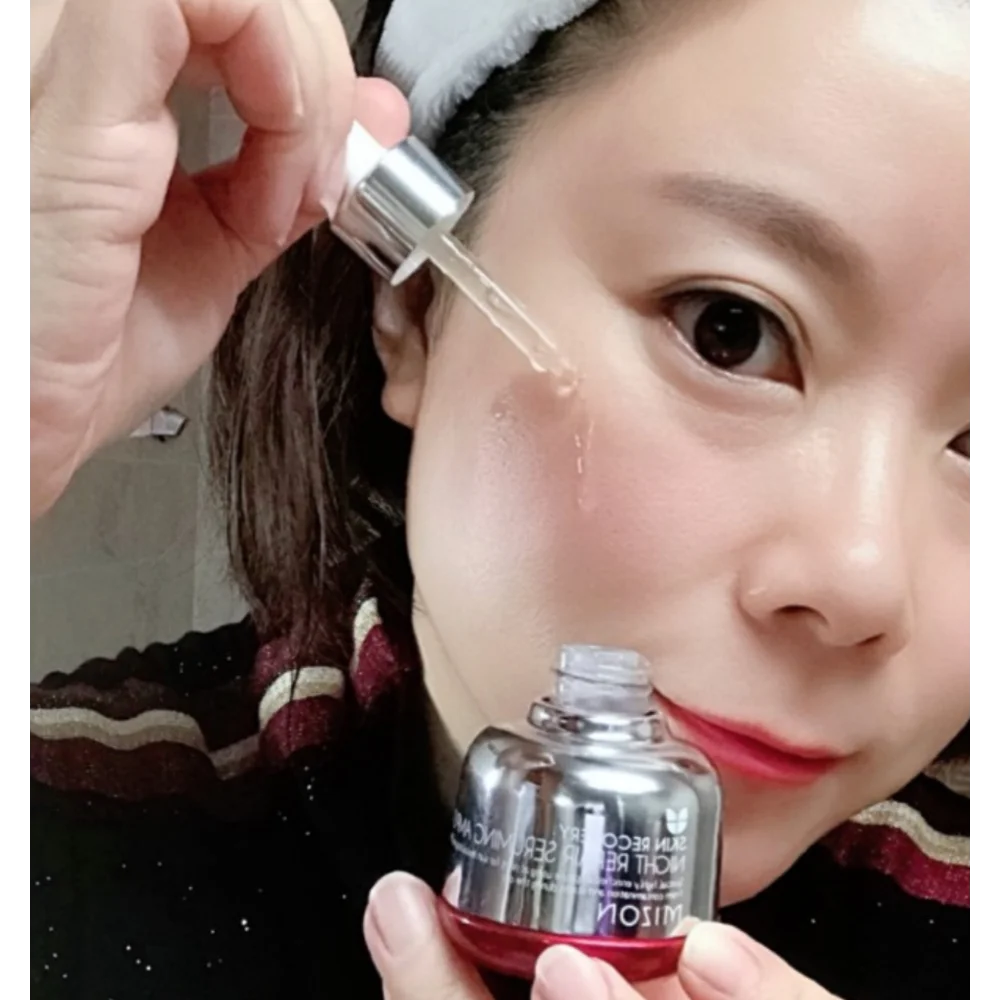 ครีมบำรุงผิวหน้าสูตรเข้มข้นจาก - Luxury Skincare Essence บทวิจารณ์และราคา