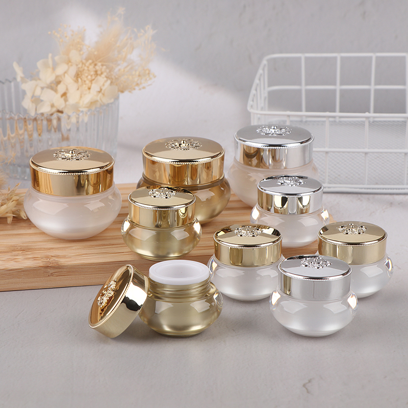 ขวดครีมอะคริลิคแบบเติมได้ ขนาด - Luxury Skincare & Spa บทวิจารณ์และราคา