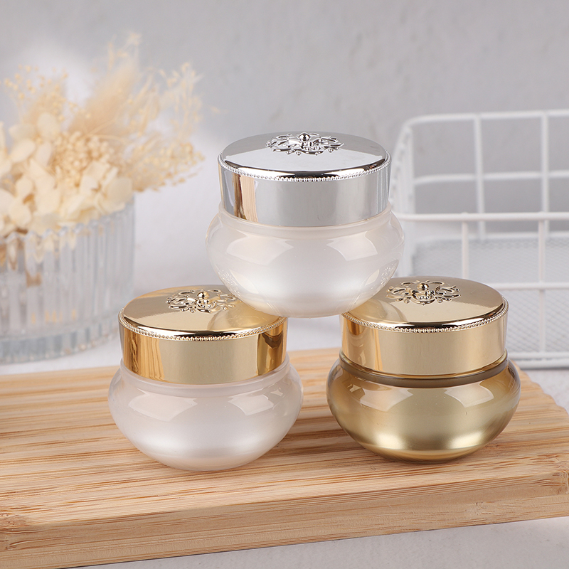 ขวดครีมอะคริลิคแบบเติมได้ ขนาด - Luxury Skincare & Spa บทวิจารณ์และราคา